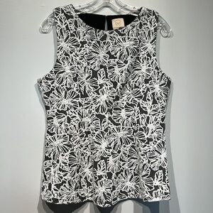 Anthropologie VirginaVanessa Peplum Back and White Floral Tank Size Large